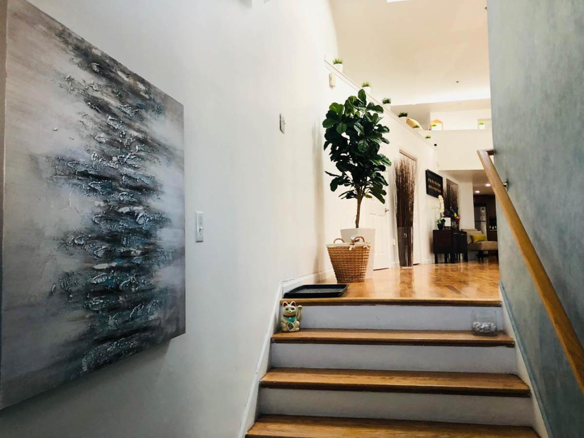 Updated Amazing Bi -Level Condo Minutes From Water Views Of New York City ノース・バーゲン エクステリア 写真