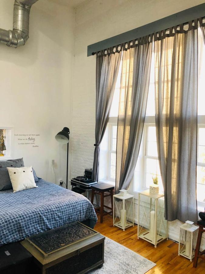 Updated Amazing Bi -Level Condo Minutes From Water Views Of New York City ノース・バーゲン エクステリア 写真