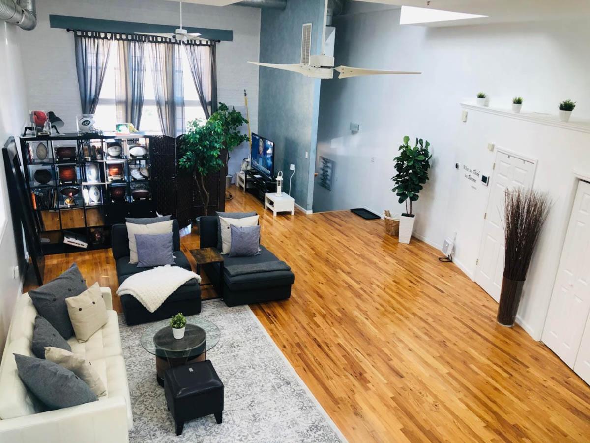 Updated Amazing Bi -Level Condo Minutes From Water Views Of New York City ノース・バーゲン エクステリア 写真